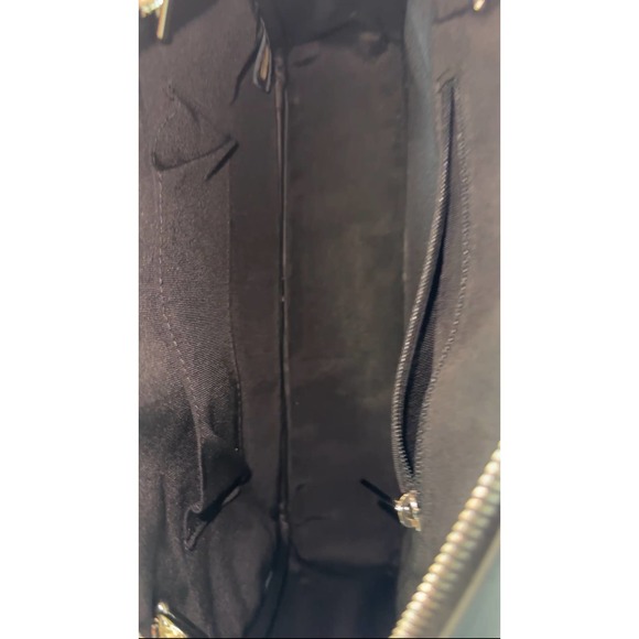 Chanel Chevron Camera Case Bag CC Black Diagonal Shoulder Purse Handbag Silver - Picture 15 of 16